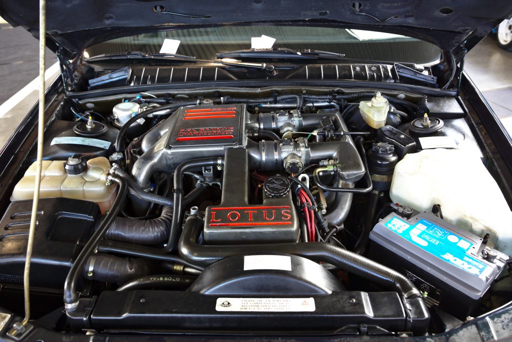 Omega Lotus motor engine