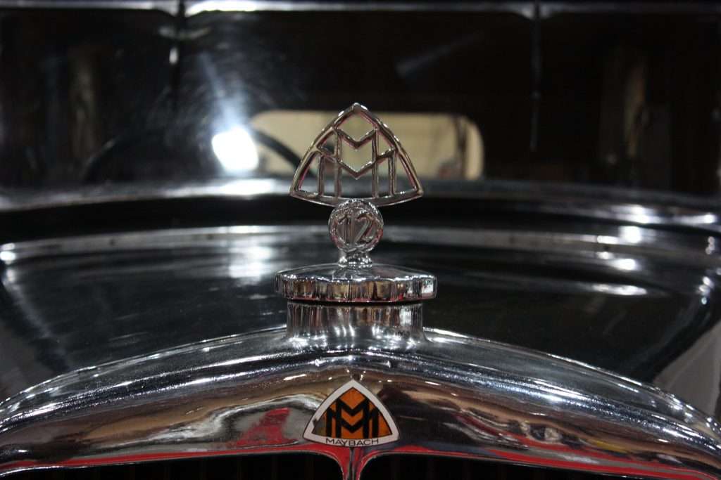 Maybach Zeppelin DS8 Logo