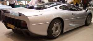 Jaguar XJ220