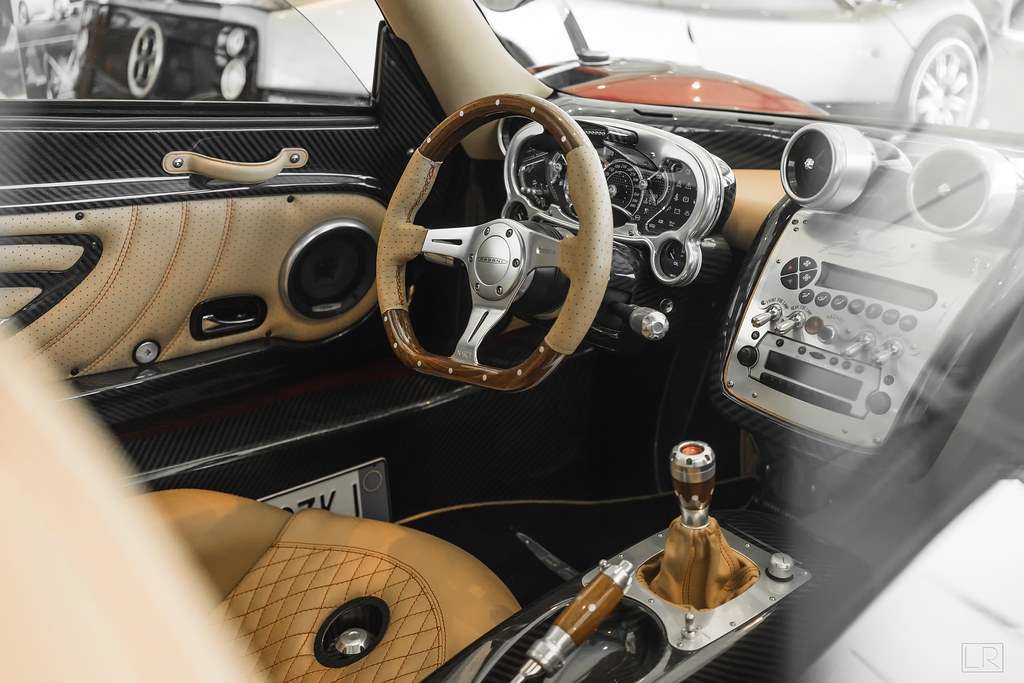 Pagani Zonda cockpit