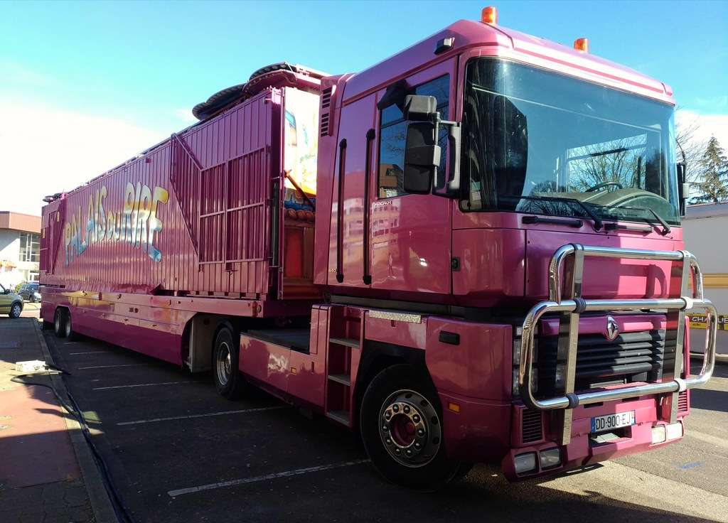 Renault Magnum sattel