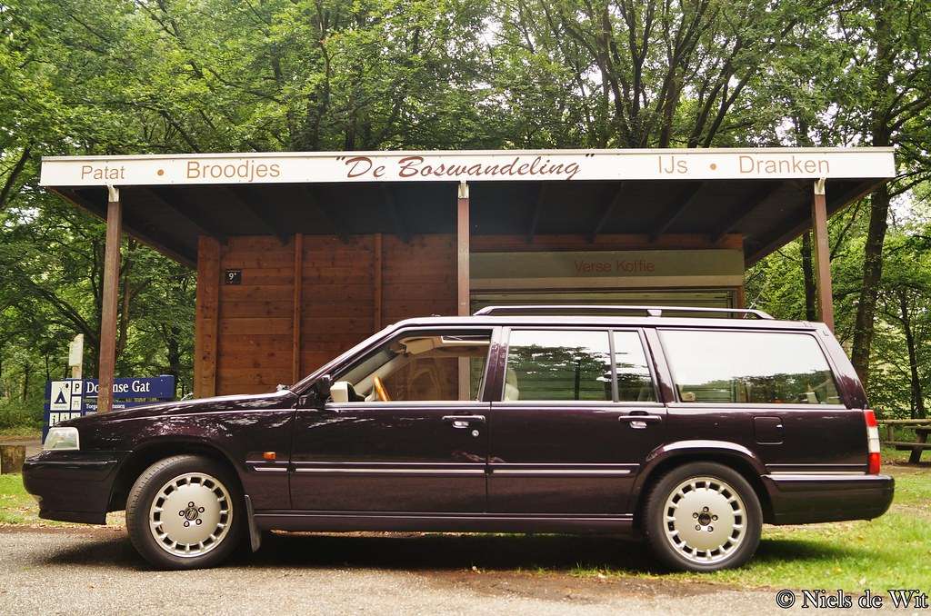Volvo 700