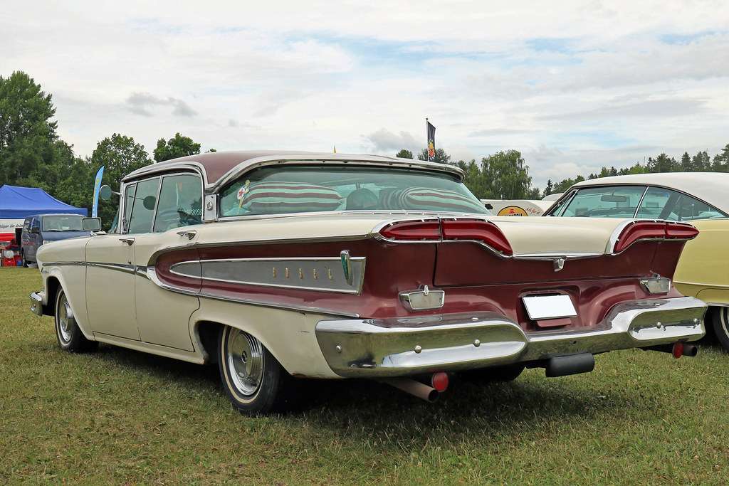 Ford Edsel heck