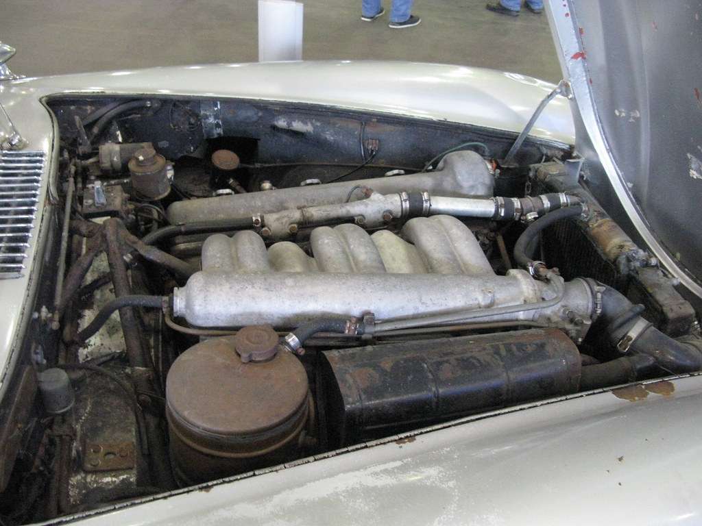 300 SL Gullwing motor engine