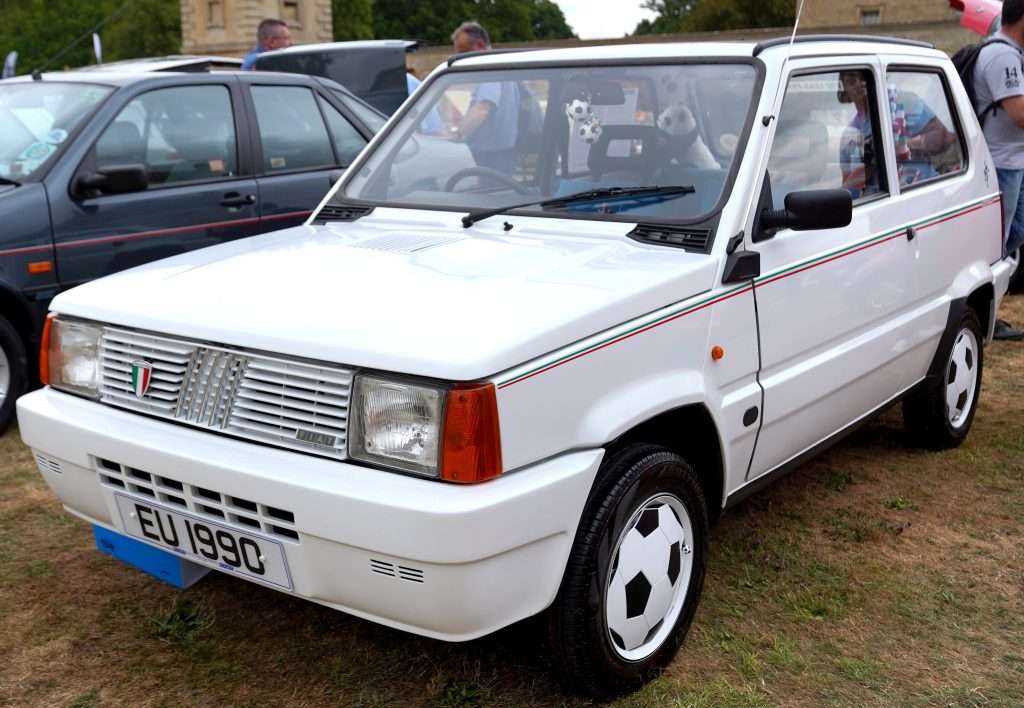 EUI 990 Fiat Panda 'Italia 90' Edition 