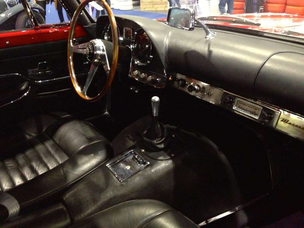 Maserati 5000GT typisch edle italienische innenraum